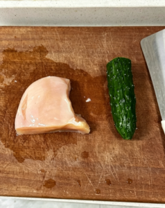 ペット用ミニクッキーの下ごしらえ — 材料を混ぜる工程写真